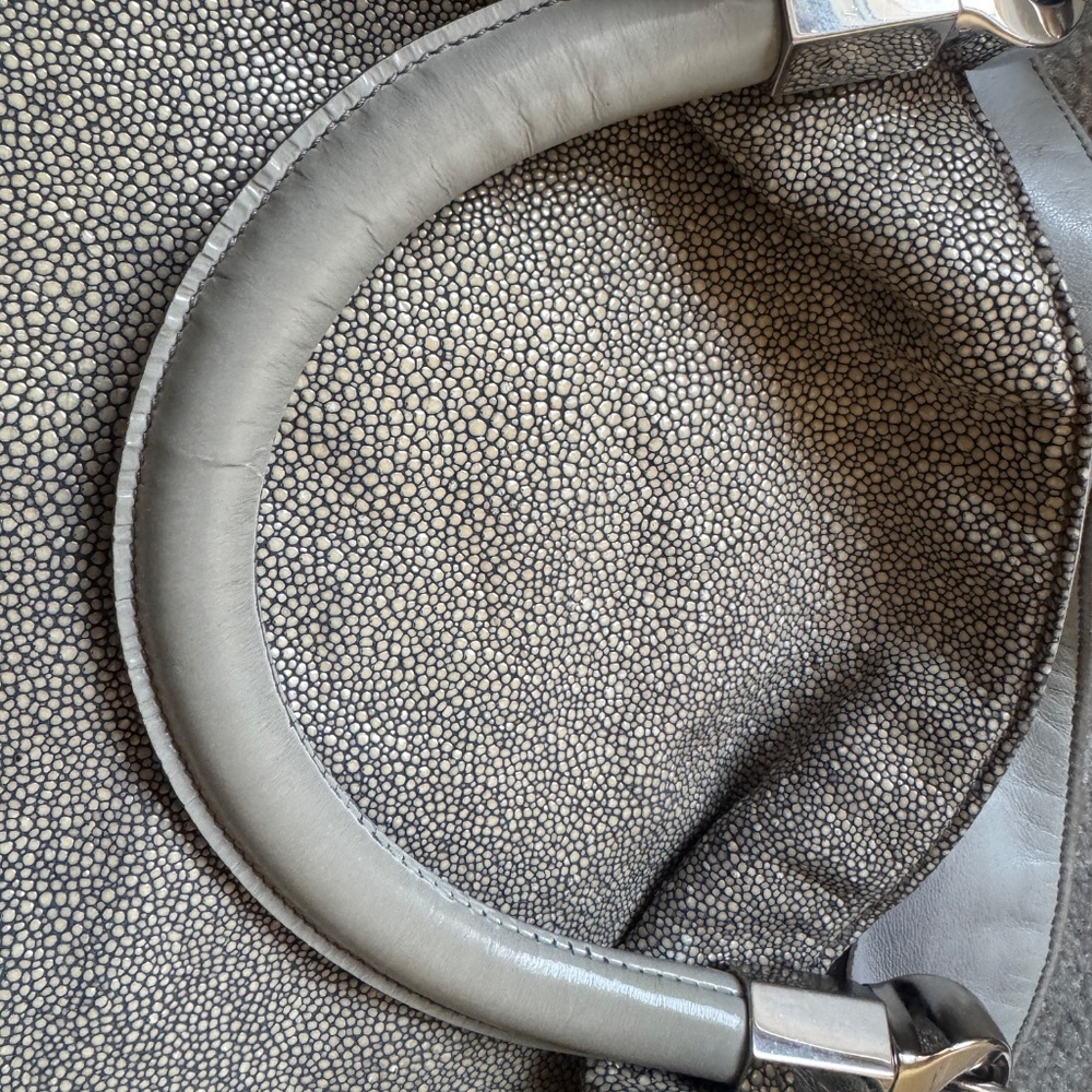 YSL 'Roady' Bag w/Dust Bag - Picture 14 of 14